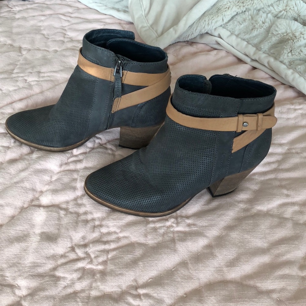 Dolce Vita Booties
